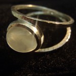 Ring aus 925 Sterlingsilber mit Mondstein