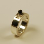 Ring aus 925 Sterlingsilber und Onyx